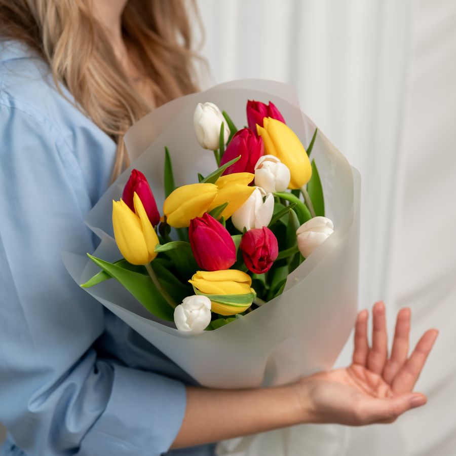 15 тюльпанов микс