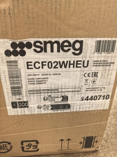 Smeg ECF02WHEU (уценка)