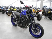 YAMAHA MT-09