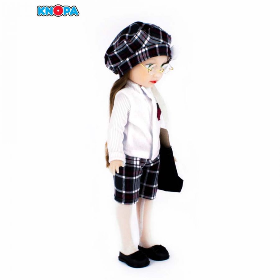 Кукла Мишель на учёбе. КНОПА