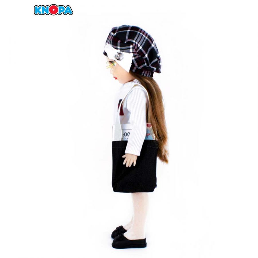 Кукла Мишель на учёбе. КНОПА