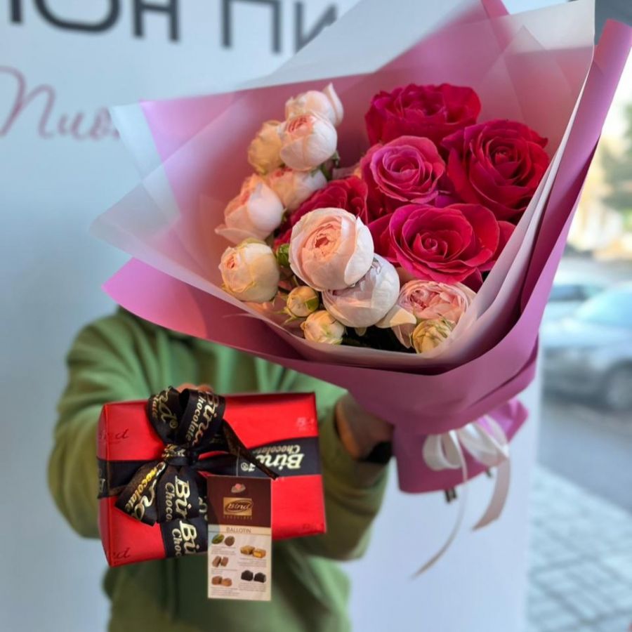 Букет "Оттенки розового"+конфеты