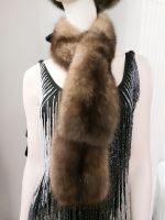 Меховой шарф из соболя в трендвом цвете 2026 - "золото"