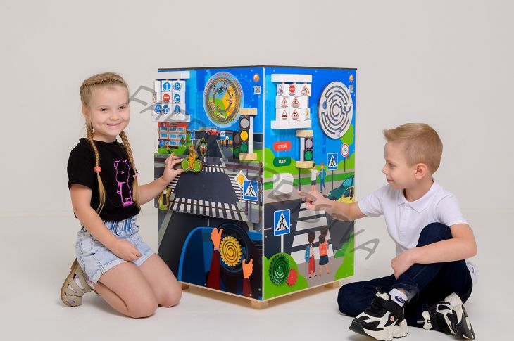 Дидактическая Бизи-тумба "ИЗУЧАЕМ ПРАВИЛА ДОРОЖНОГО ДВИЖЕНИЯ", БТ-003