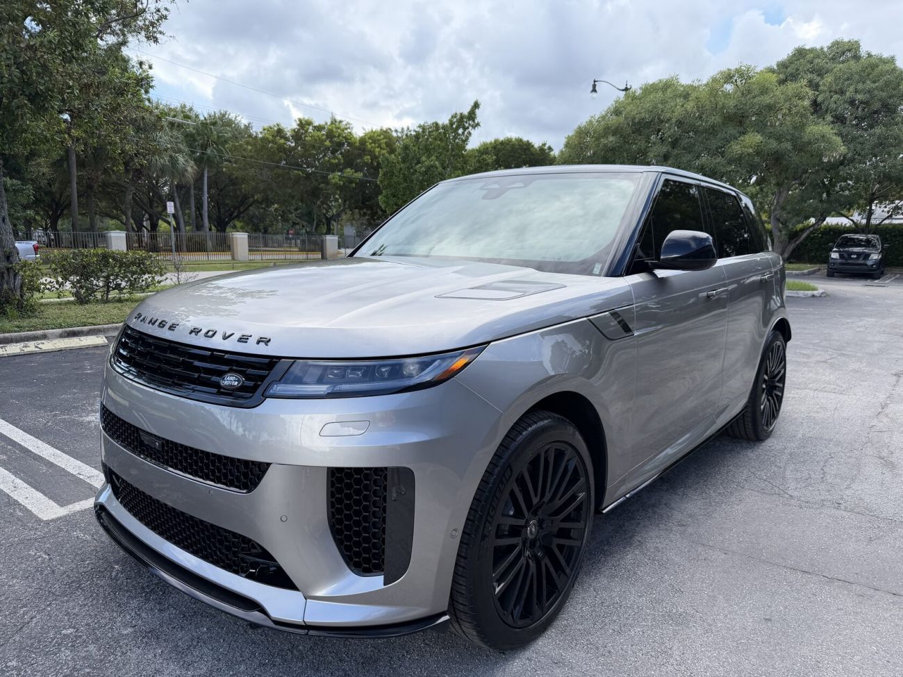 Range Rover Sport SV / 2024