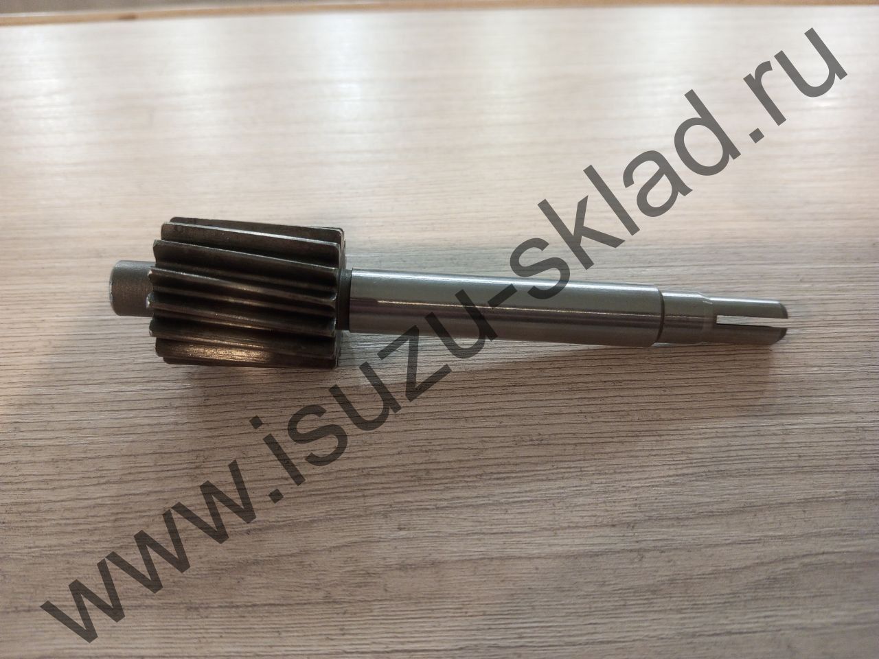 Шестерня вал привода спидометра 15 зуб (mzw6) fsr34/90