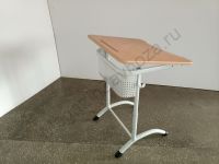 Парта 1 местная с экраном на круглой трубе