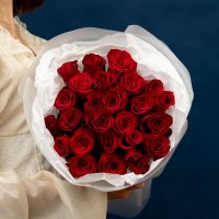 Букет из красных эквадорских роз от 15 шт  50 см