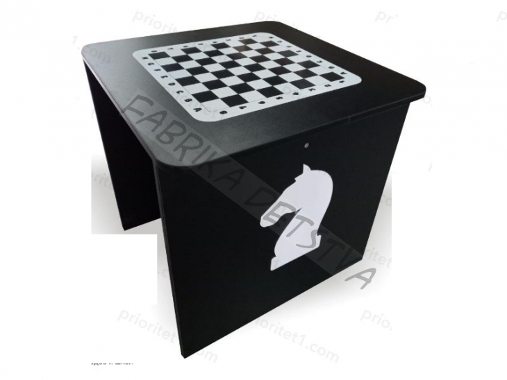 Шахматный стол «Ход конем»