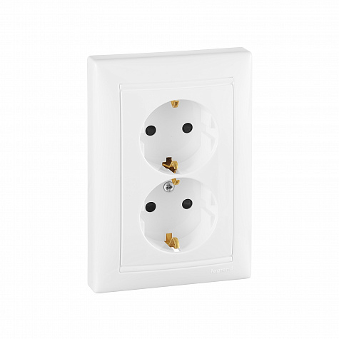 розетка 2 местная legrand VALENA