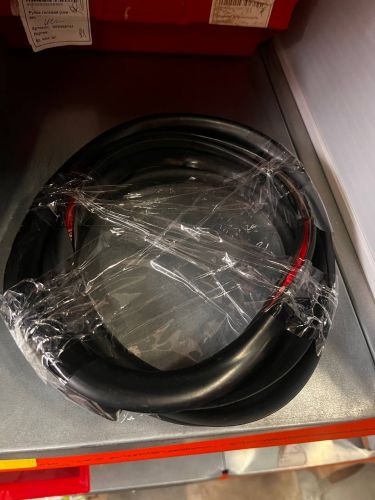 Молдинг лобового стекла нижний NLR85  8980835411 арт. 8980835411