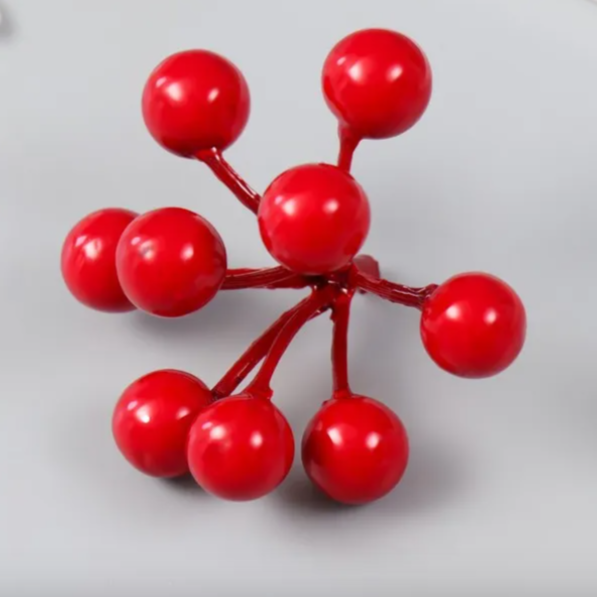 Ягоды гроздь (муляж) 15 мм красный 2 шт в уп (МТ-654-0385)