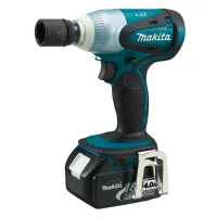 Makita DTW251RME аккумуляторный гайковерт (2 x 4 Ач, ЗУ)