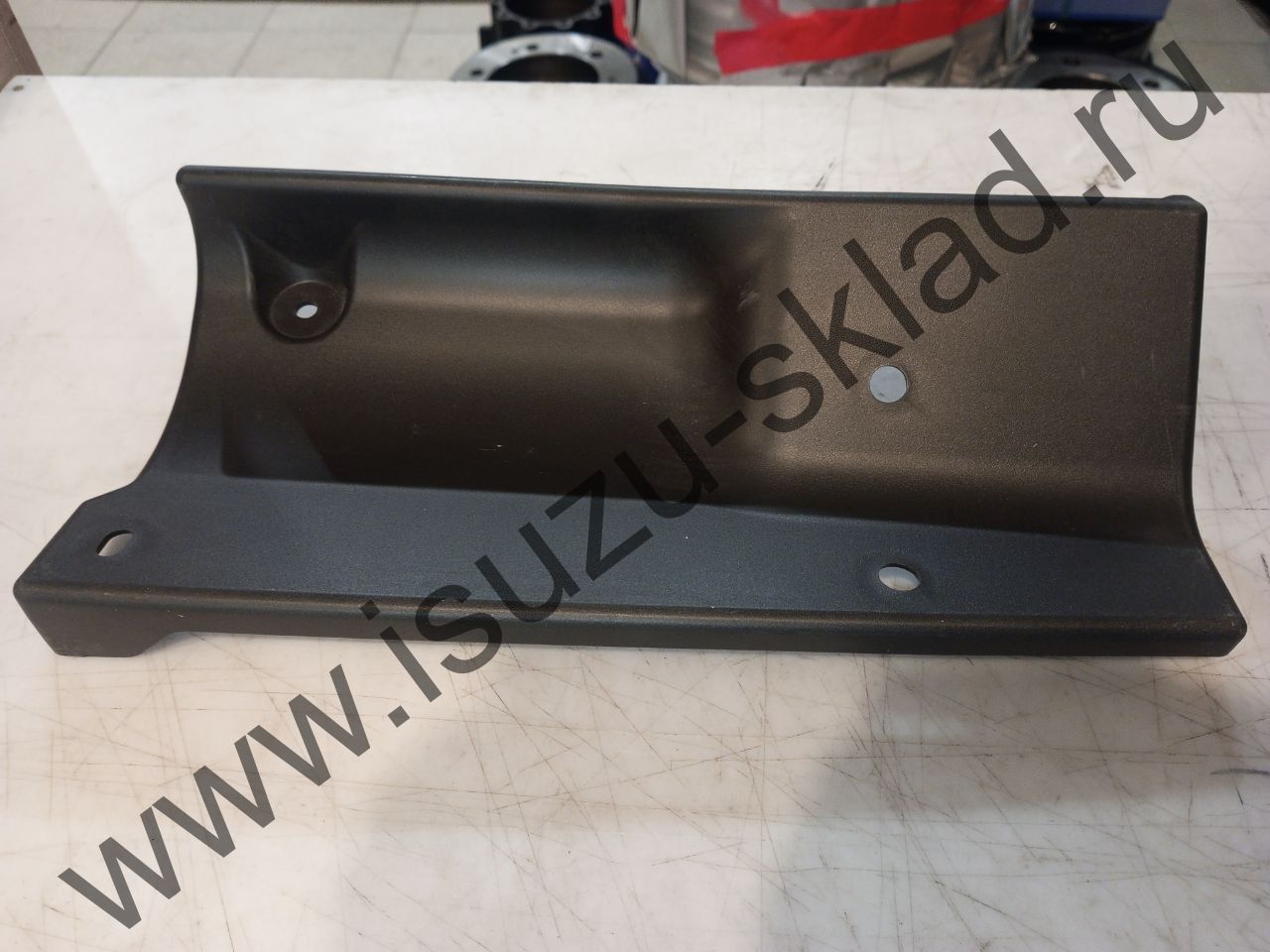 Панель фары левой fvr34 (Isuzu)