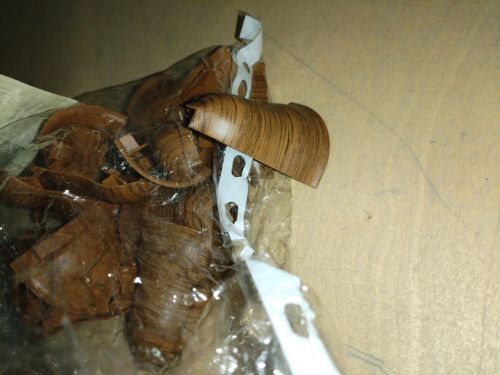 Угол внешний напольного плинтуса ПВХ (палисандр темный)