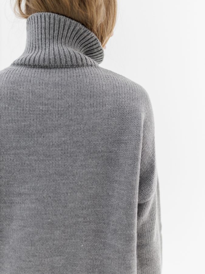 Свитер из мериноса серый