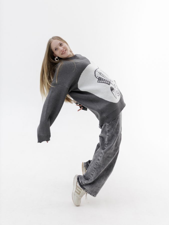 Свитер с электрогитарой