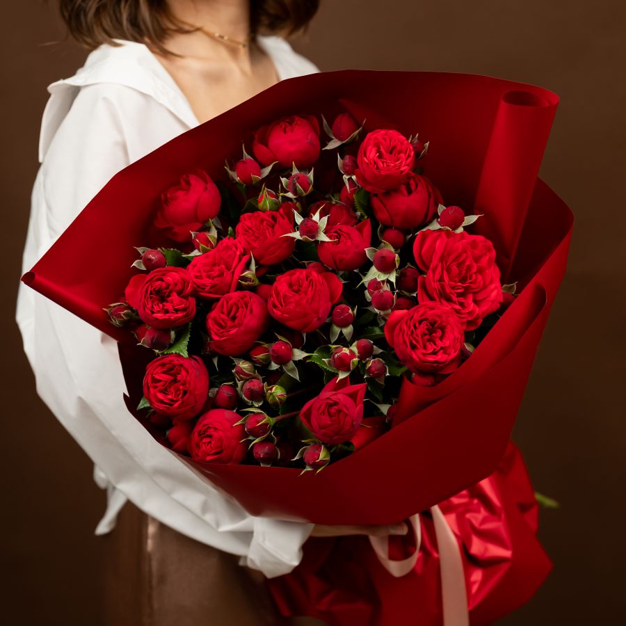 Кустовая роза 15 шт красная