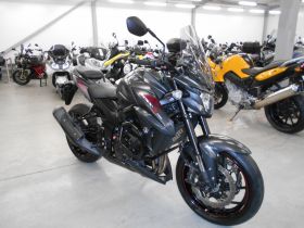 SUZUKI GSX-S750