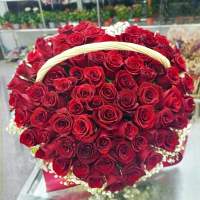 101 красная роза в корзине