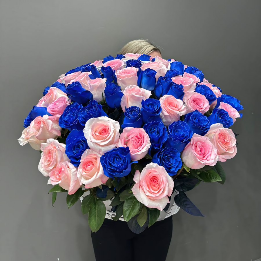 Корзина из 101 розы