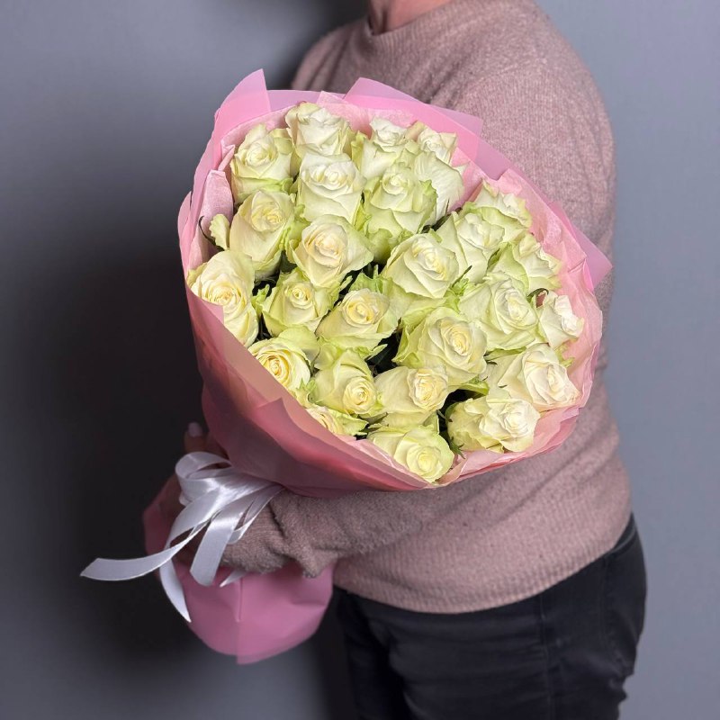 Букет белых роз 21шт