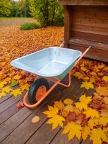 Тачка строительная одноколесная, металл, 200 кг, 100 л, 0.7 мм, втулка D12 мм, PR 4.00х8, оранжевая, БТМ, 27205 (WB5009М1/100/ БТМ)