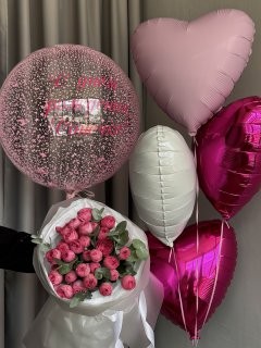 Набор: пионовидные розы + шары