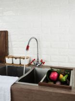 Смеситель для кухни, Frud, гибкий излив, с кран-буксой, красный, R43127-10