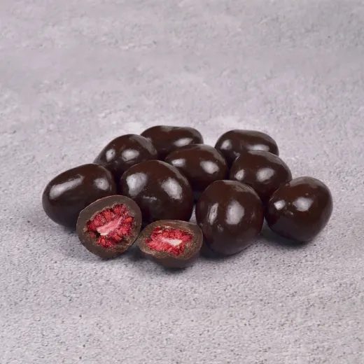 Земляника «NATURAL» в темной шоколадной глазури