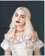 Автограф: Энн Хэтэуэй. Алиса в Стране чудес
