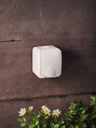 Розетка открытой установки, 1 гнездо, с заземлением, 16 А, 220-250 В, керамика, IP54, белая, Kranz, Mini, KR-78-0605