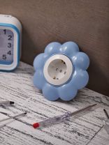 Розетка скрытой установки, 1 гнездо, с заземлением, 16 А, 220-250 В, с защитными шторками, термопластик, IP20, белый, голубой, Kranz, Happy, KR-78-0628