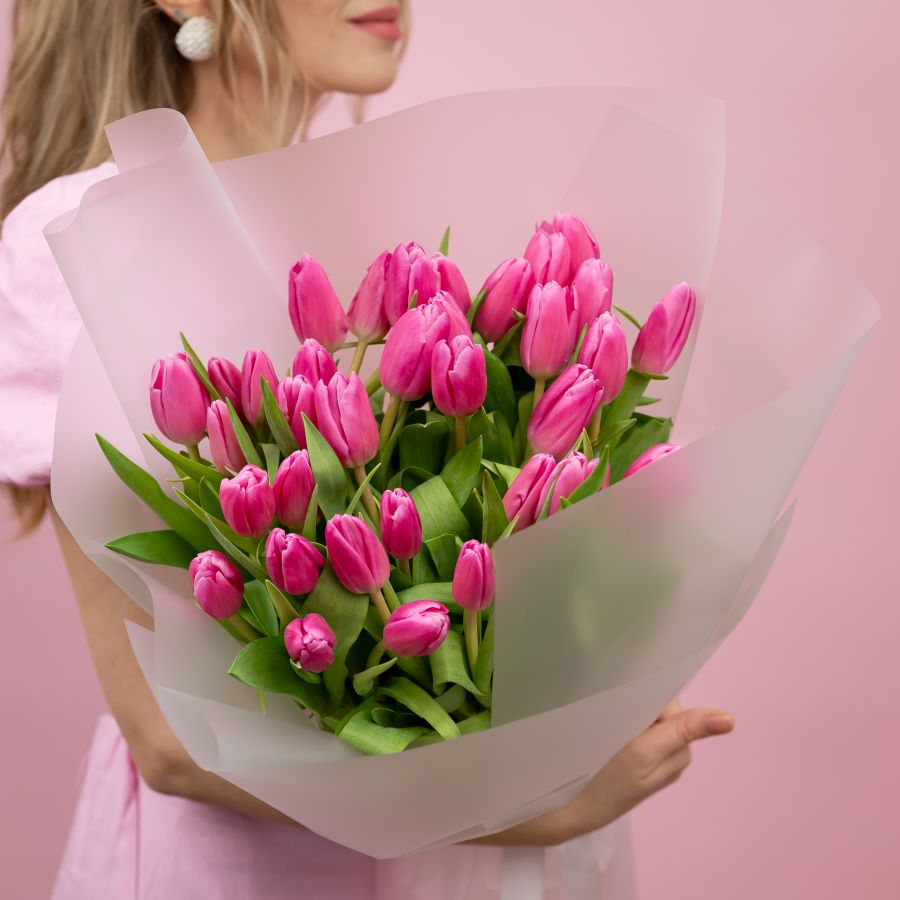 Тюльпаны розовые в упаковке (от 15 шт)