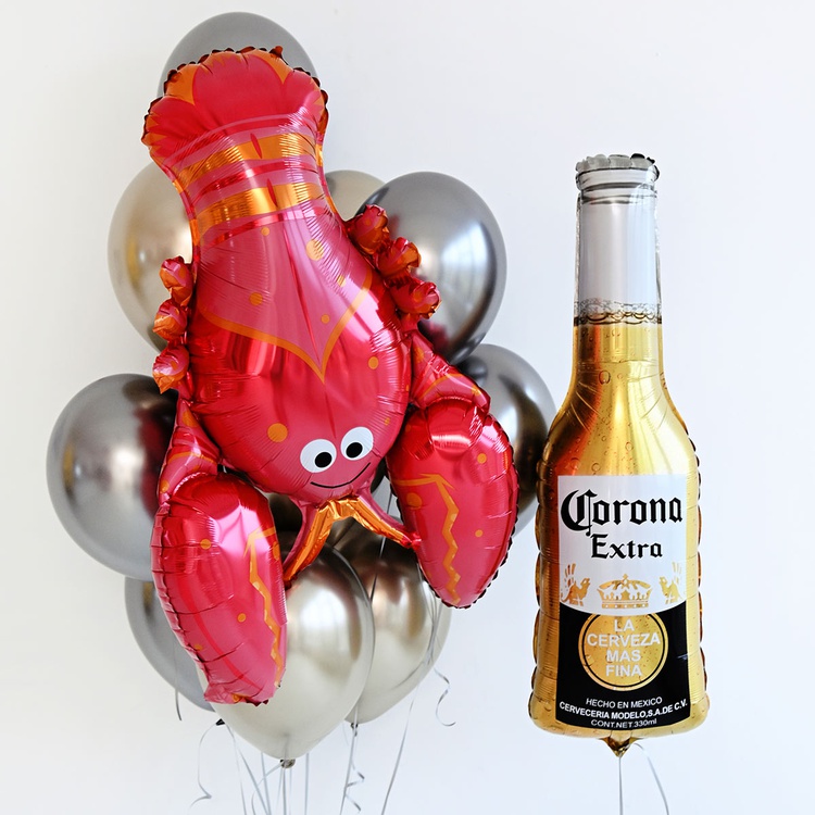 Фонтан с раком из шаров с гелием