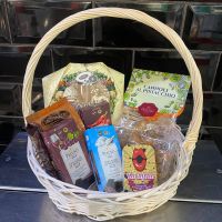 Подарочная корзина Гурманам сладкоежкам