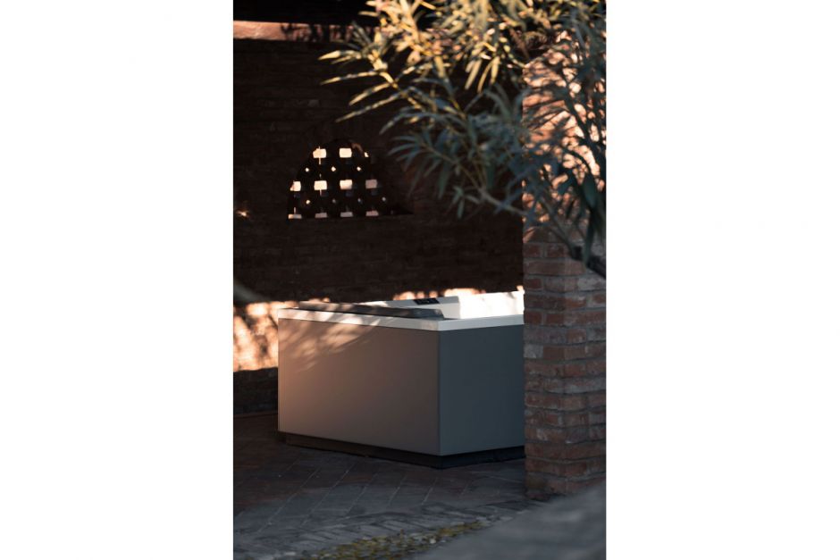 Спа бассейн Novellini Divina M 190x140 см ФОТО