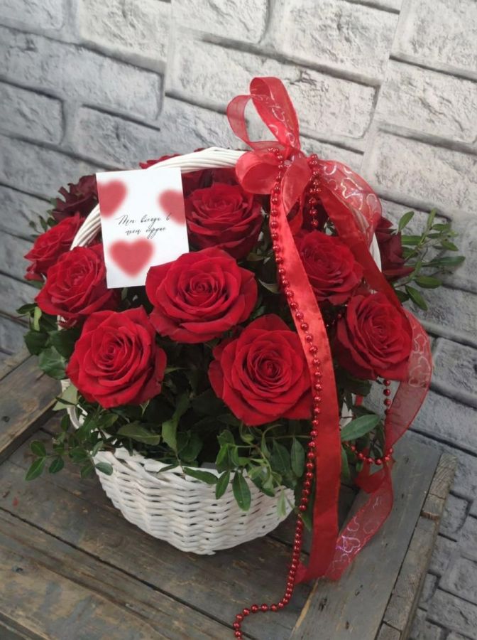 Композиция в корзине