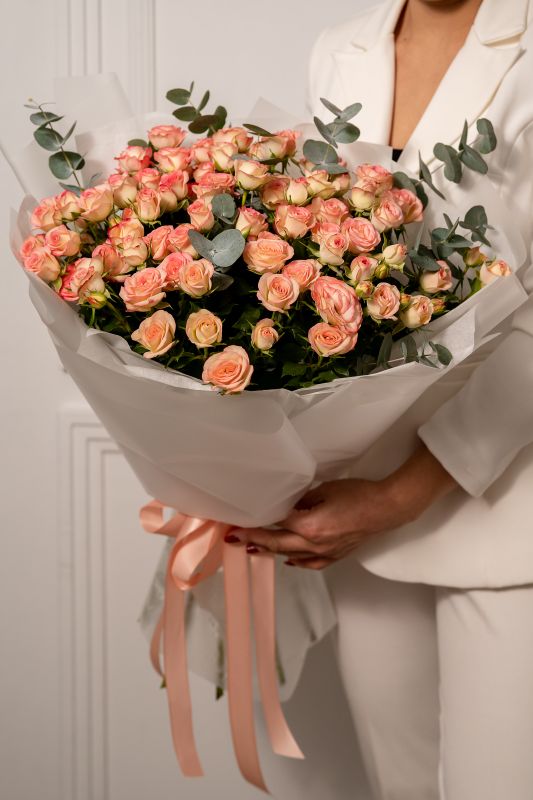 Букет из кустовой розы "Акварель"