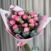 Букет с пионовидными кустовыми розами