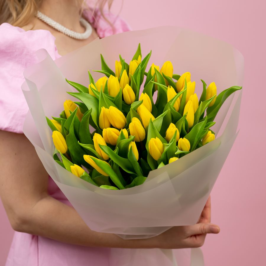 Тюльпаны желтые 35 шт в упаковке