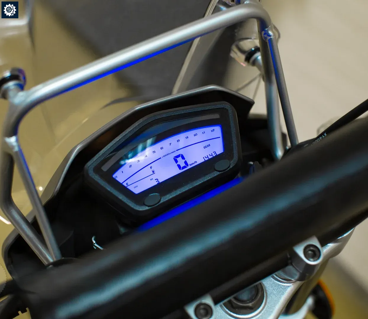 Приборная панель и экипировка Minsk Goose 400