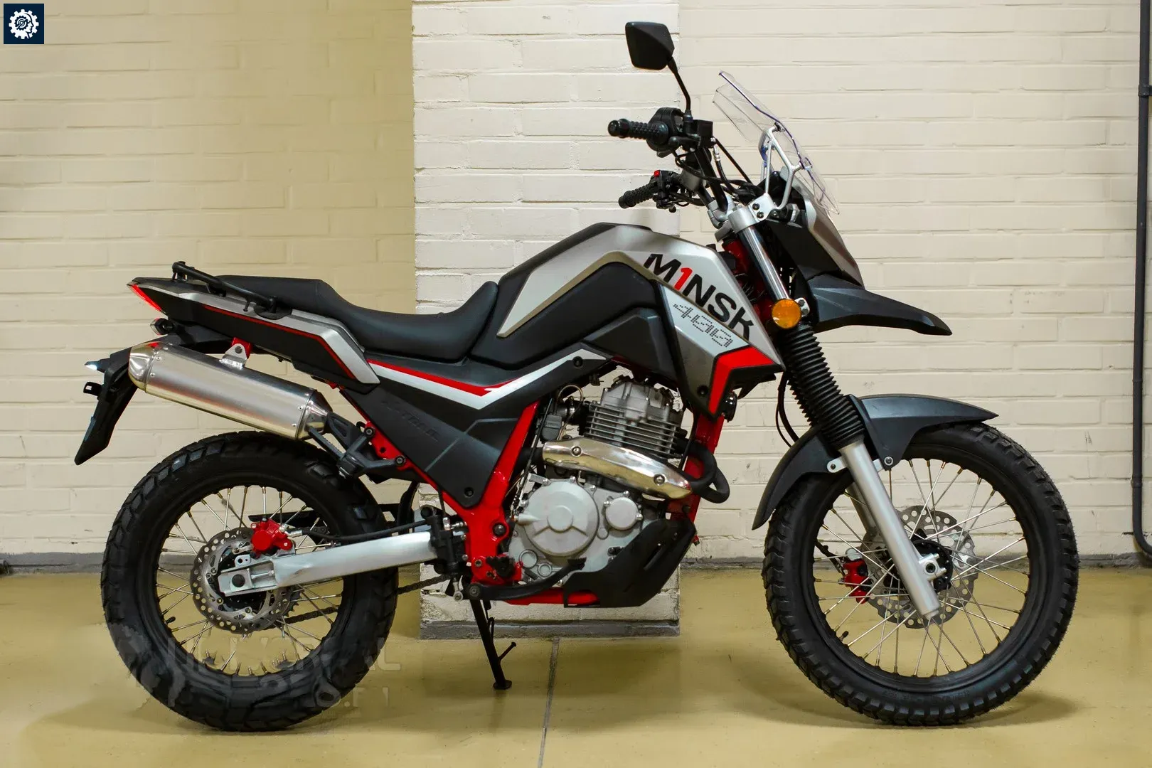 Minsk Goose 400 вид справа