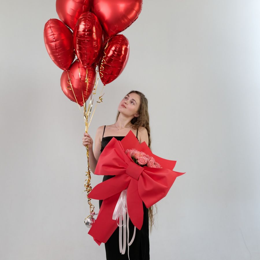 Сет «Букет - гигант из 51 розы + 7 шаров»