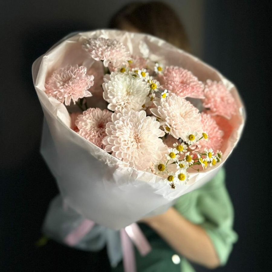 Букет "Самой милой"/хризантема кустовая/матриакария