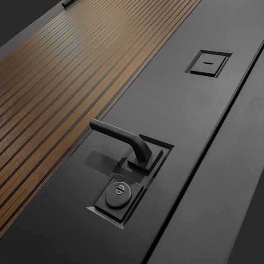 Входная дверь Лабиринт Айслаб - 22 Графит софт, черная вставка с терморазрывом