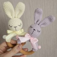Зайчик-погремушка