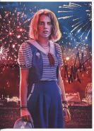 Автограф: Майя Хоук. Очень странные дела / Stranger Things