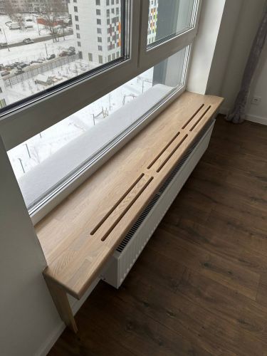 Сидячий подоконник, материал ясень,  покрытие saicos 3413