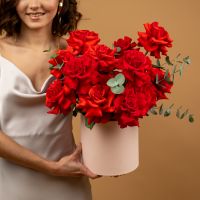 Французская роза 15шт в шляпной коробке (сорт Нина)